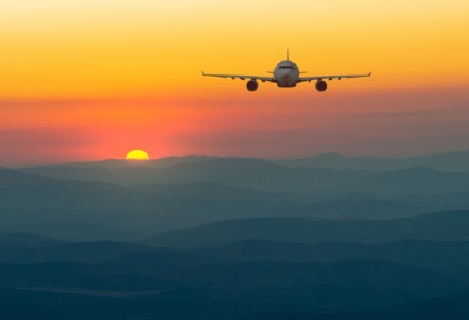 这个春运首日不太冷：客运航班同比增长超30%，多地机票价格上涨